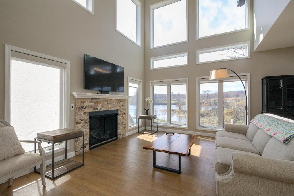 Cotter House | Riverfront Cotter Home: Close to Trout Fishing!