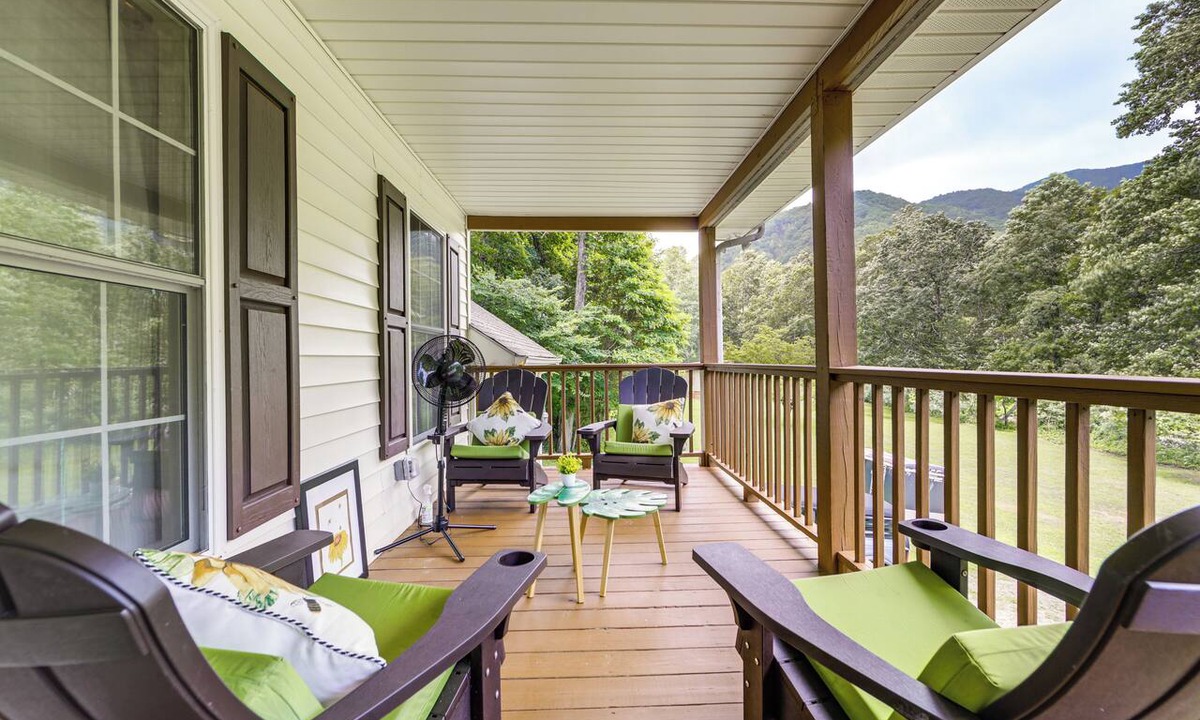 Cruso House | Riverfront Home w/Mtn Views, Near Blue Ridge Pkwy
