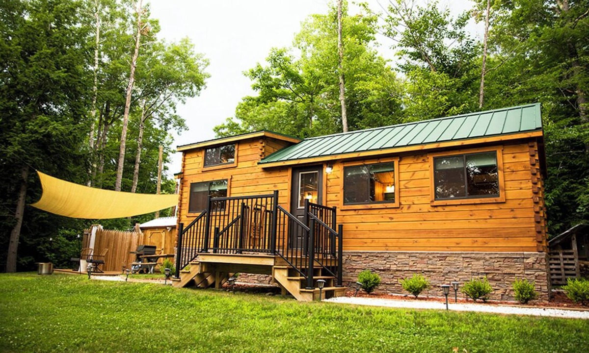 Bath House | Rivertop Retreat, with hot tub!- Luxurious tiny home in the White Mountains!