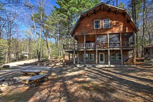Eidelweiss Village House | Rustic Madison 'Treehouse' Cabin with Game Room!