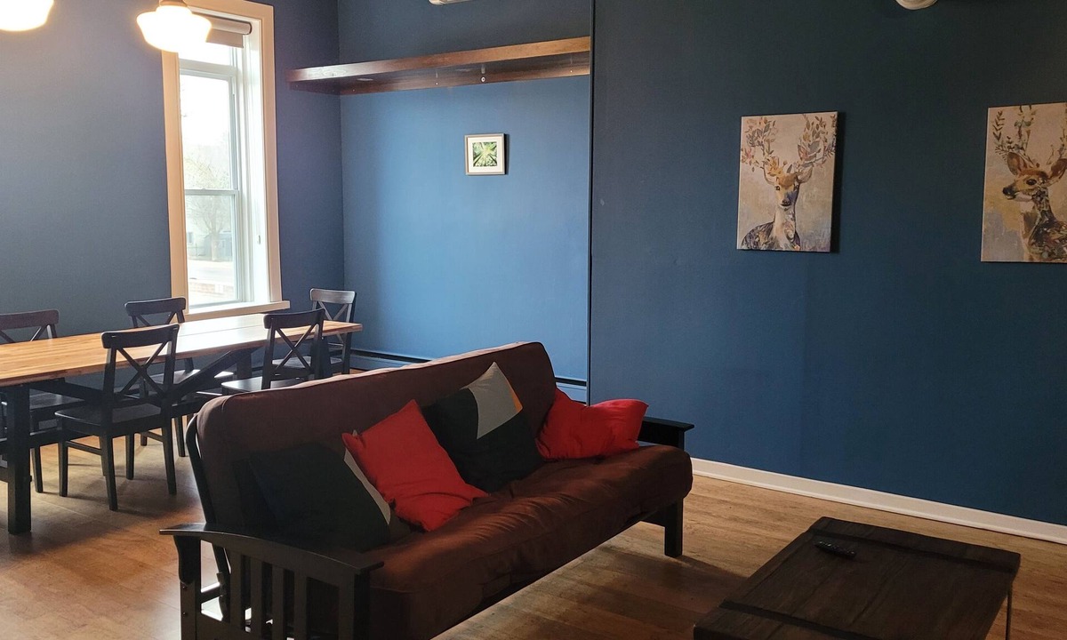 Brighton Apartment | Rustic-Meets-Modern 3BR Stay in Brighton | Walk to Shops & Parks