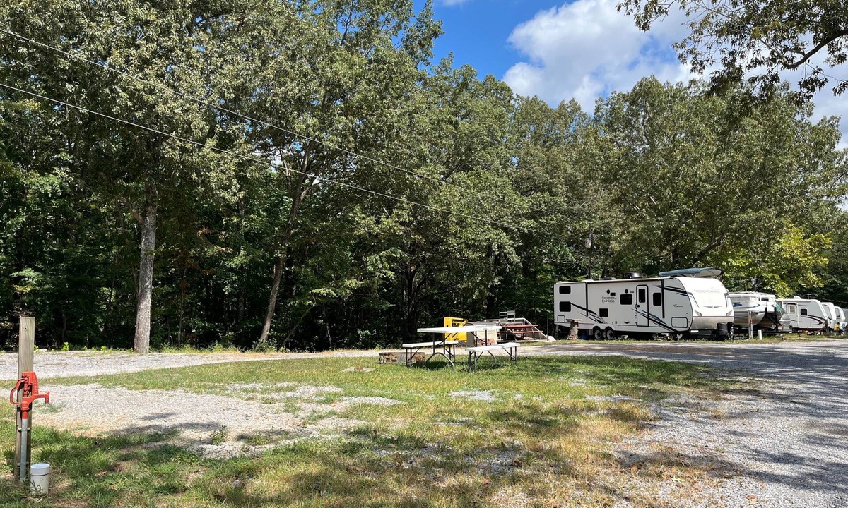 Aurora RV Rental | RV Site #38 Pull Through