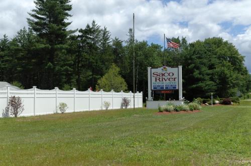 Center Conway Hotel | Saco River Motor Lodge & Suites