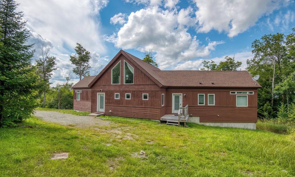 Rangeley House | Saddleback - Magalloway Loop Home 49 - great newly furnished home on the Mountain