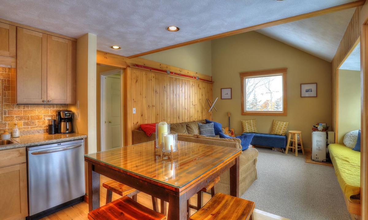Rangeley Condo | Saddleback- White Birch Condo 36- Pet Friendly