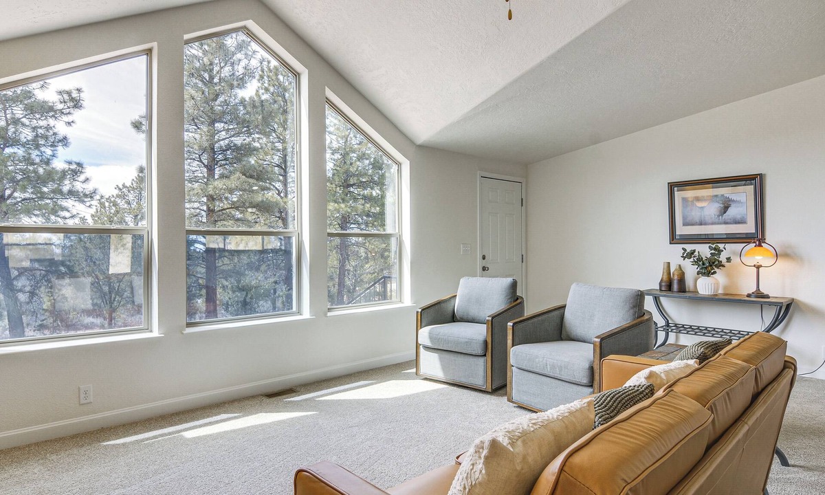 Boulder Cottage | Secluded Boulder House - Next to National Forests!