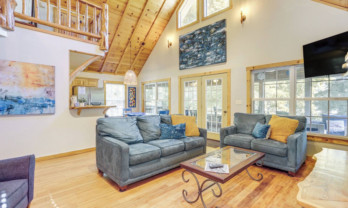 Boswell Cottage | Secluded White River Haven! 4 Mi to Devil's Knob