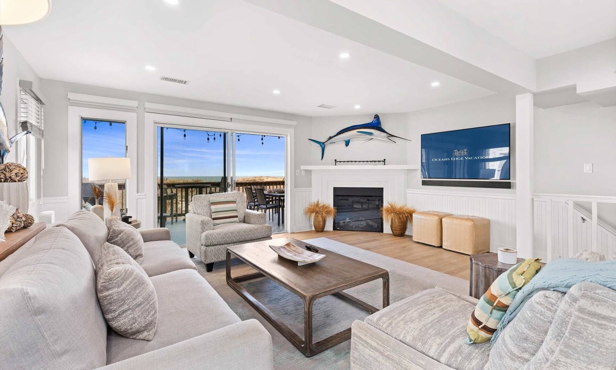 Fenwick Island Condo | Selene House | Luxury Oceanfront Townhouse