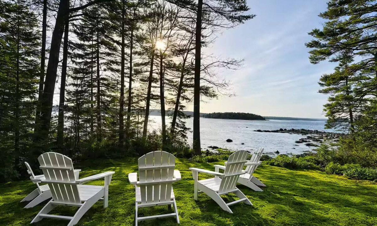 Sullivan House | Serenity Cove - Waterfront retreat near Acadia