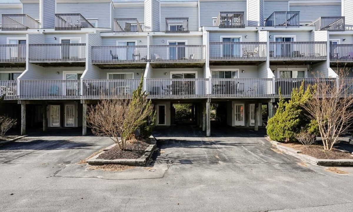 Bethany Beach Apartment | Spacious 4BR House | 1 Block from the Ocean!