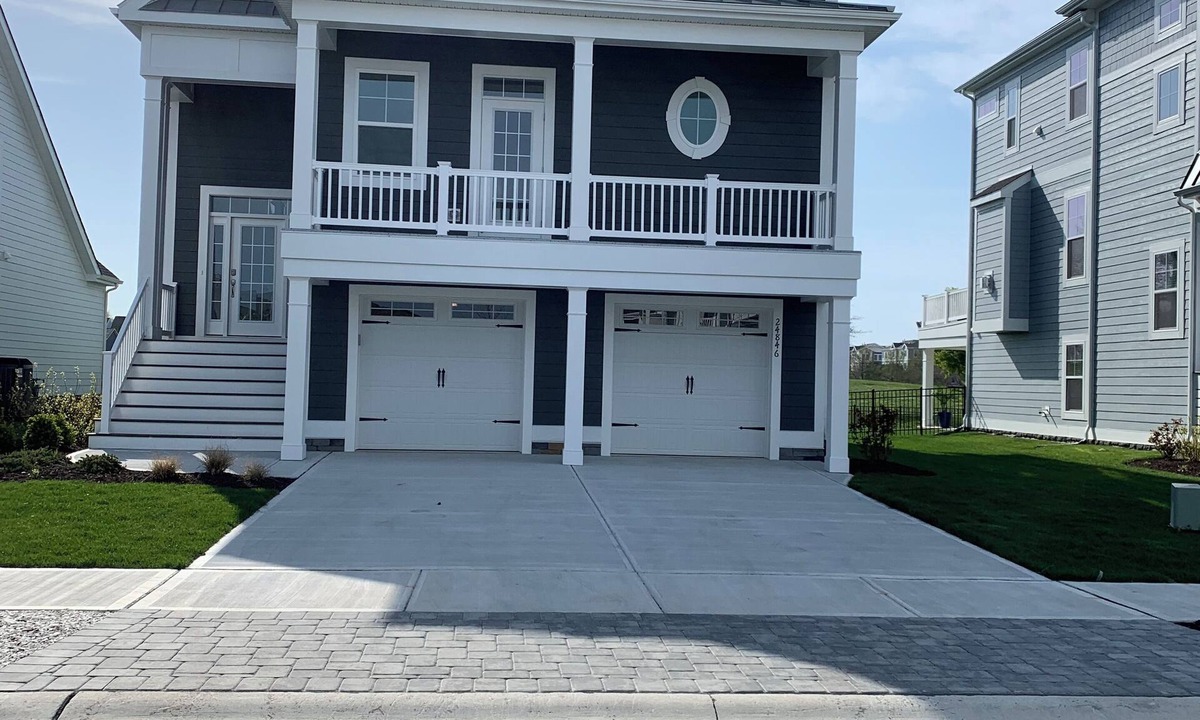 Bayside Resort | Spacious 5-bed estate in Selbyville DE, beach, pools, golf, tennis, pickel ball…