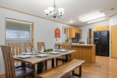 Finley House | Spacious Ranch Home with Fenced Yard