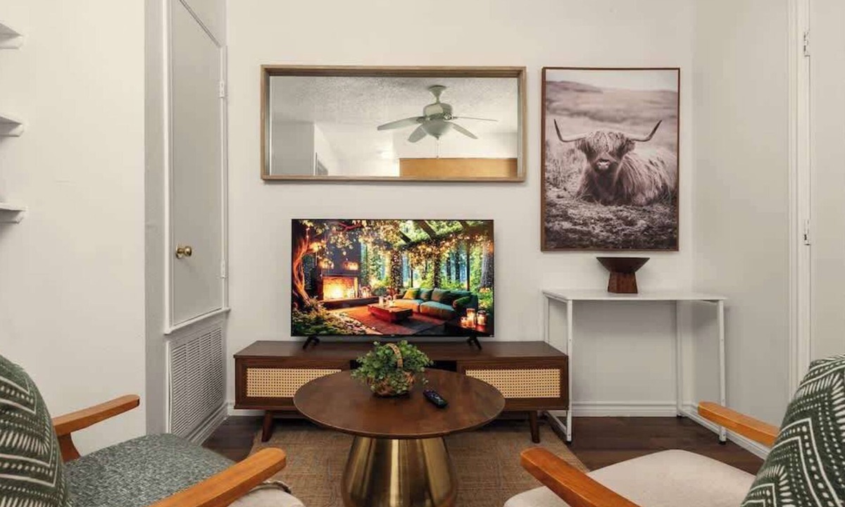 West Campus Apartment | Steps from UT - Restaurants & Shops