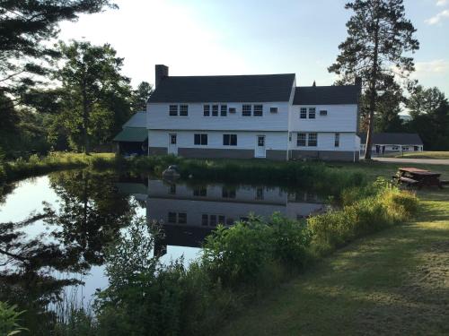 Franconia Hotel | Stonybrook Motel & Lodge
