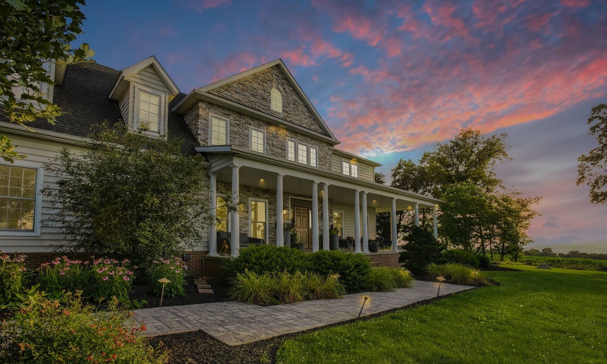 York House | Stunning Views, Sleeps 20, Horses, Hot Tub, 7 bedrooms