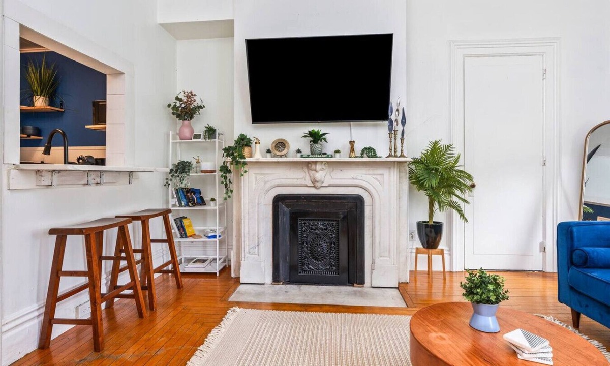 Newtonville Apartment | Stylish Apt with Lots of Natural Light