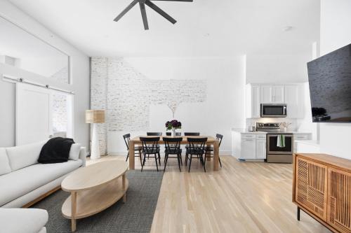 Old Port Apartment | Stylish Old Port 2BR, Walk to Everything
