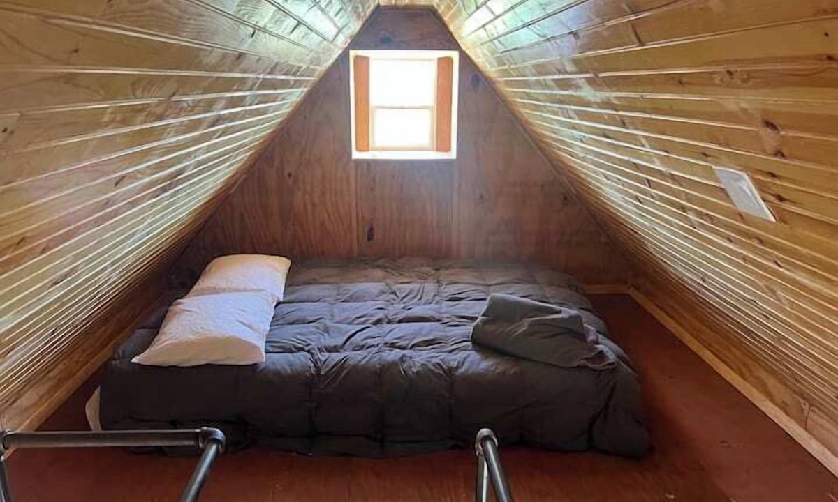 Center Point House | Sumac (A-Frame Cabin)