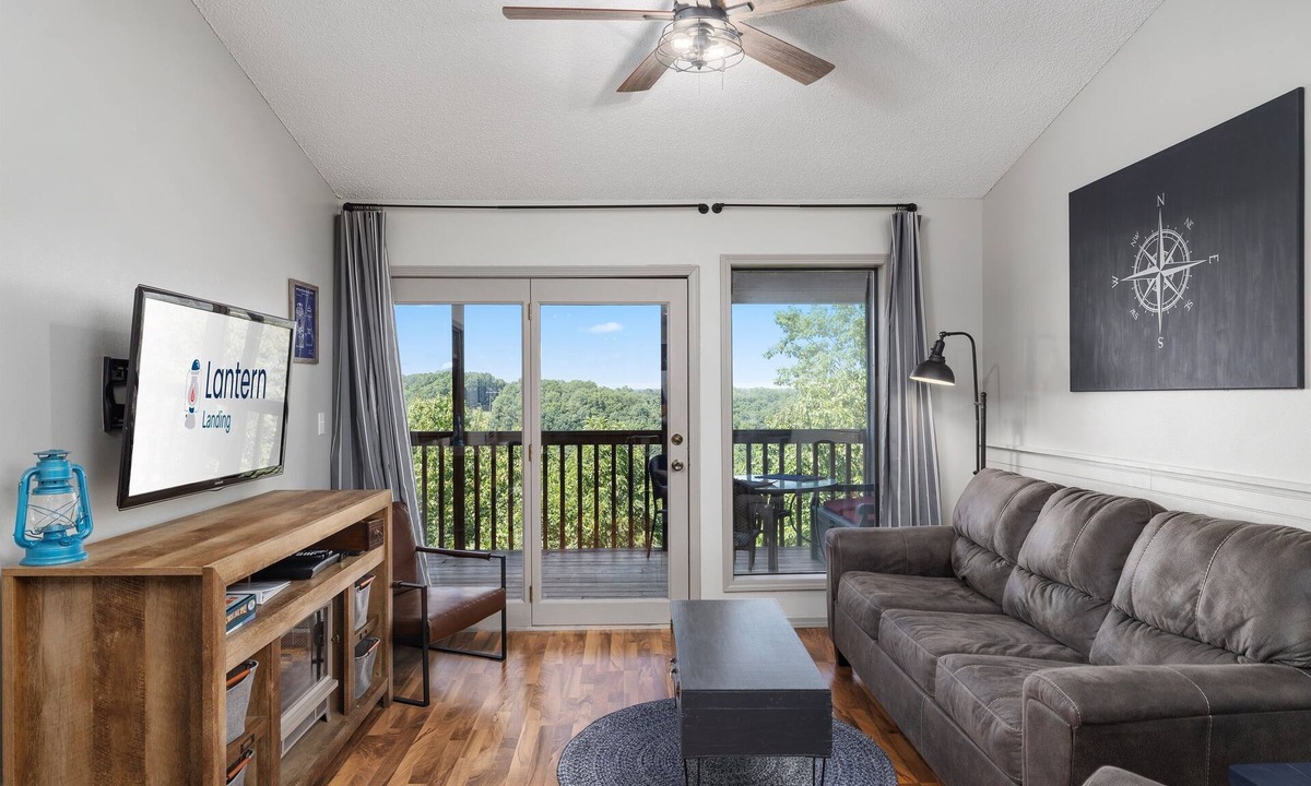 Notch Estates Condo | Summer Fun! |Near SDC, Lake & Shows