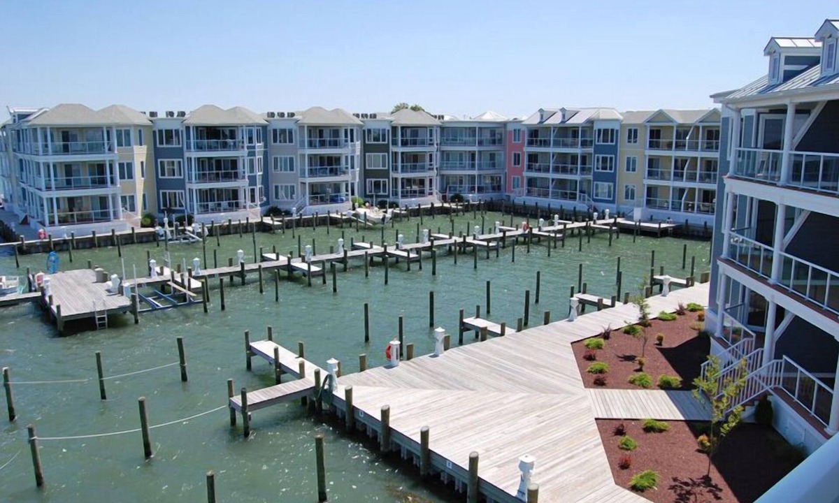 Chincoteague Condo | Sunset Bay Villa #210- Waterfront Condo in Town, Pool, Gym