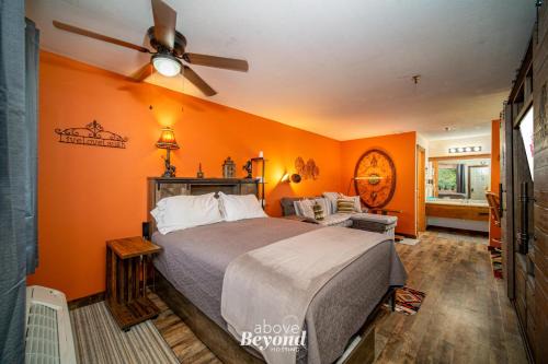 Indian Point House | Sunset Trails Cozy Clean Condo minutes to SDC! Amazing Deal!