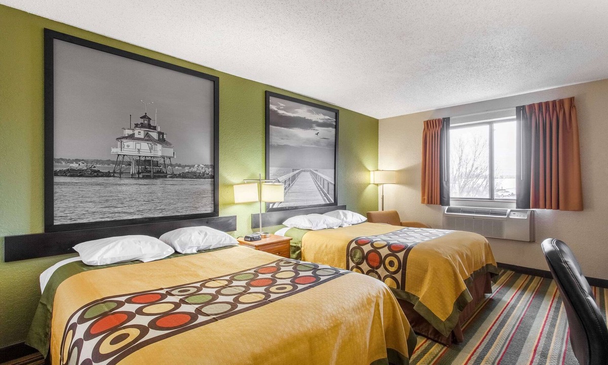 College Park Hotel | Super 8 by Wyndham College Park Wash DC Area