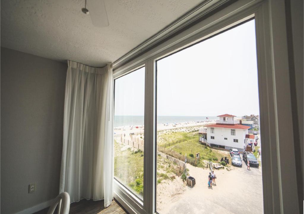 Dewey Beach Hotel | Surf Club Oceanfront Hotel