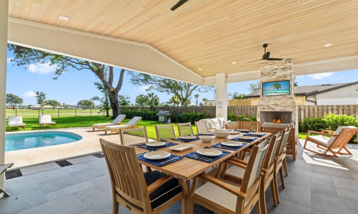 Jacksonville Beach House | Taj Duval, Sleeps 14, Saltwater Pool
