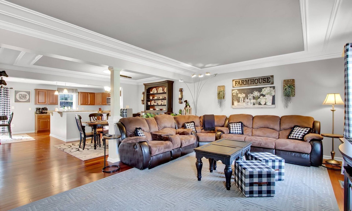 Fairfield House | Tall Haven in Historic Fairfield, PA- 2.5 Miles from Liberty Mountain- Sleeps 8