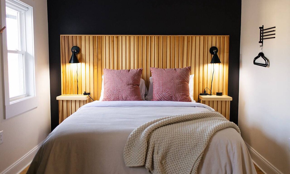 Chambersburg Apartment | The Mane & Co - No. 4