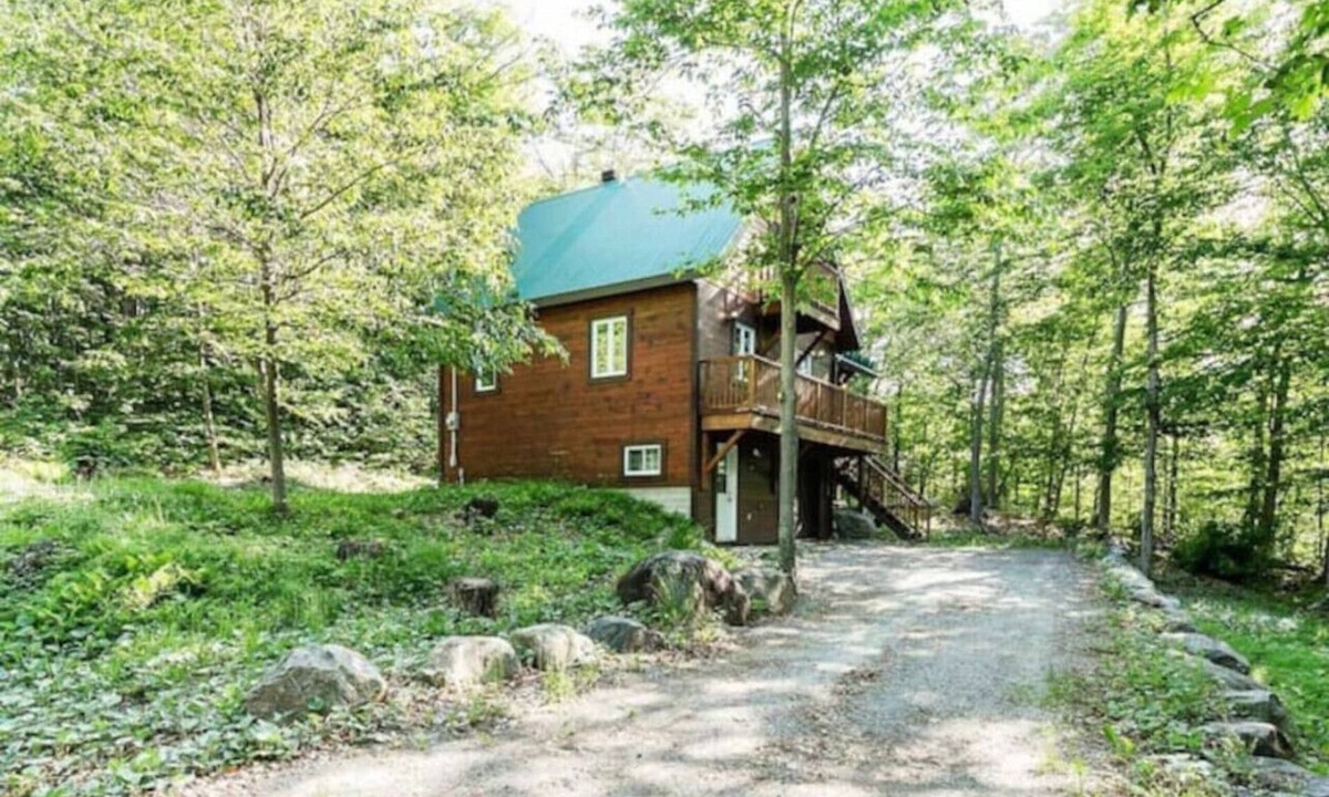 St-Adolphe-d'Howard Cabin | The Rustic - Nature retreat with Private SPA