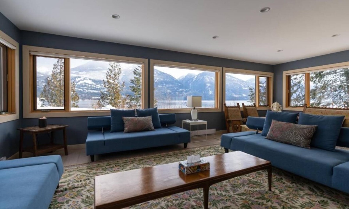 Kaslo Hotel | The Sentinel