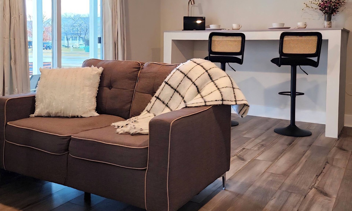 Essex Apartment | The Tolhouse Short or Long-Term