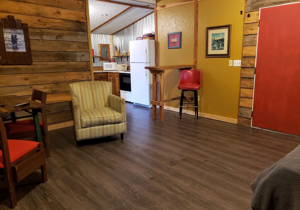 Compton House | Trailhead Cabin in the Heart of the Upper Buffalo