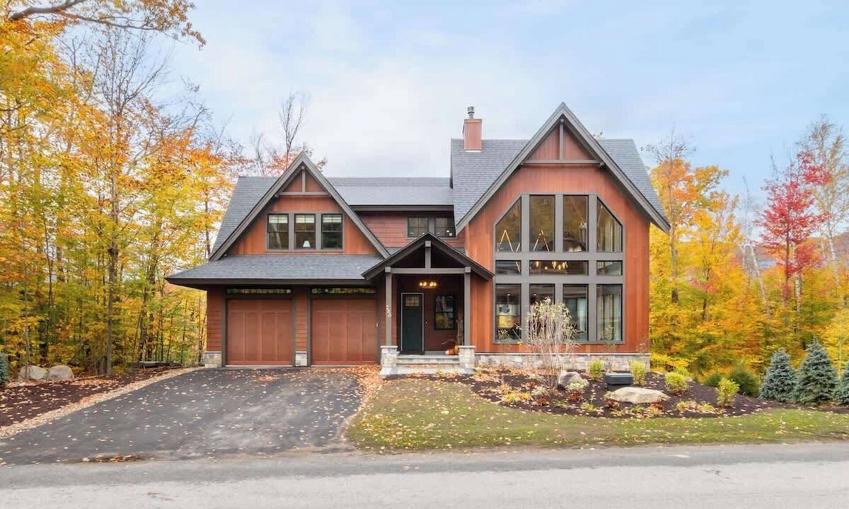 Lincoln House | Ultimate Riverfront Spot | Mountain Escape