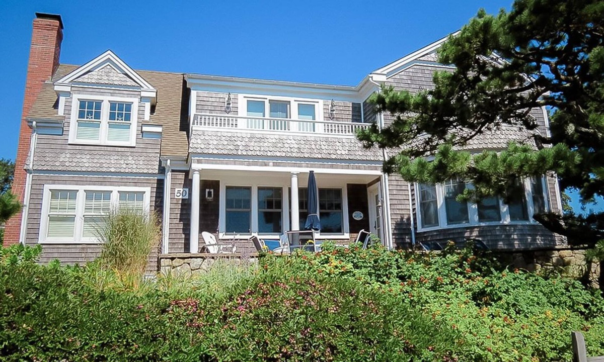 West Chatham House | Upscale Elegance, Steps from Ridgevale Beach!