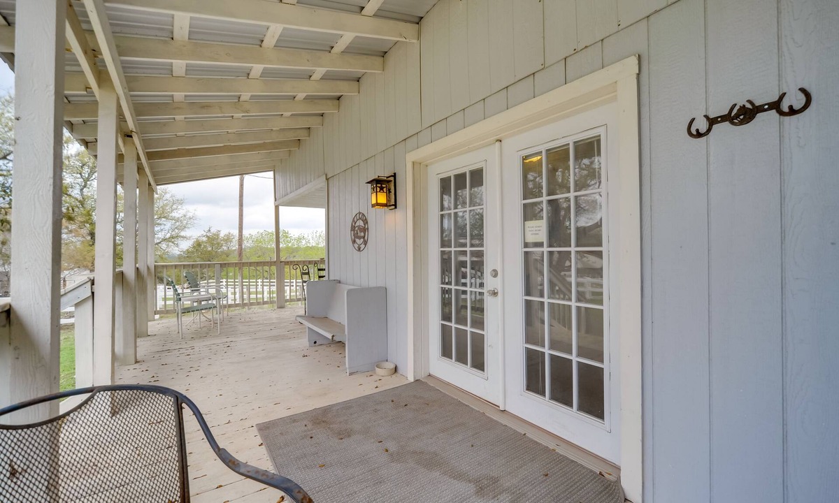 Kerrville Cabin | Vacation Rental in Kerrville: Pets Welcome!