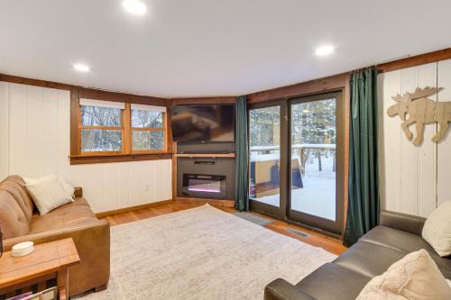 Duluth House | Waterfront Duluth Cabin w/Deck & River View!