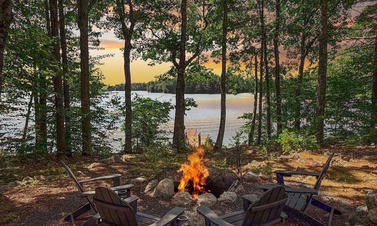 South Casco House | Woods & Water | Sebago Lakefront Luxury Oasis