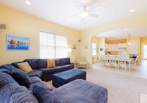Bayside Resort house w/basketball court, fireplace, gym, and golf on-site
