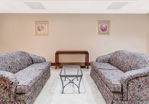 Experience A World of History! Near Historic Downtown, Onsite Pool