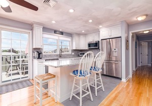 Located in the Heart of Narragansett Pier, Spacious, Gorgeous & Steps to Everything!