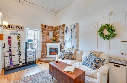 North Conway Apartment | 1 Mi to Cranmore Mountain: Charming Conway Apt!