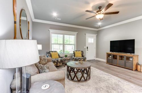 Holiday Island House | < 1 Mi to Marina! Family Home in Eureka Springs
