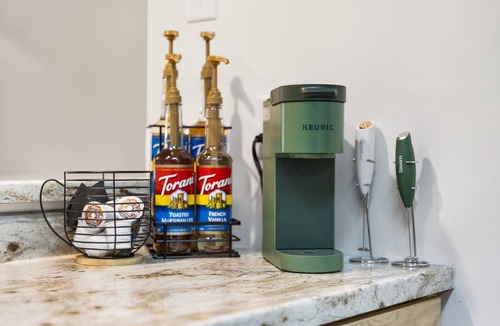 Table Rock Condo | 15% Off Pet-Friendly Condo at Pointe Royale water view and West Elm furniture!