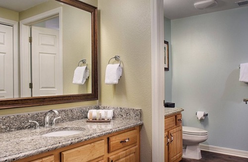 Table Rock Resort | 1Bed/1Bath Deluxe Condo in Branson! Close to so Many Attractions!