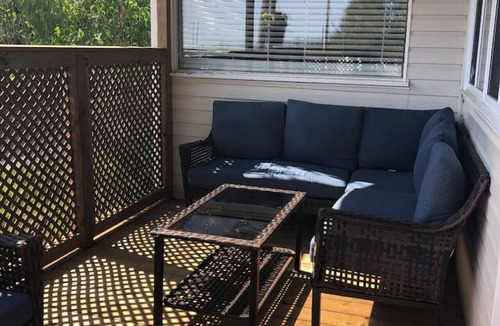 Balm Beach Cottage | 2 Bdrm Cabin - Balm Beach Views!