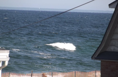 Seabrook House | 2 bed, 1 bath home just a short walk to the beach access, Laundry, WiFi