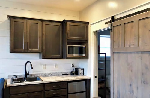 Bloomington House | 2 BR Tiny Homes - Unique Outdoor Space