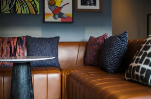 Downtown San Francisco Hotel | 2 Comfortable Room with Rooftop Pool, Near Oracle Park & Yerba Buena